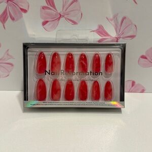 Nail Reformation Marble Design Medium Almond Press-On Nails